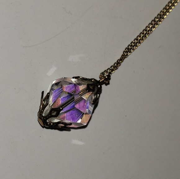 Jewelry - Clear bead necklace